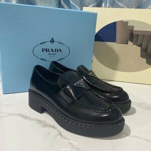 Prada Women’s Loafers 38